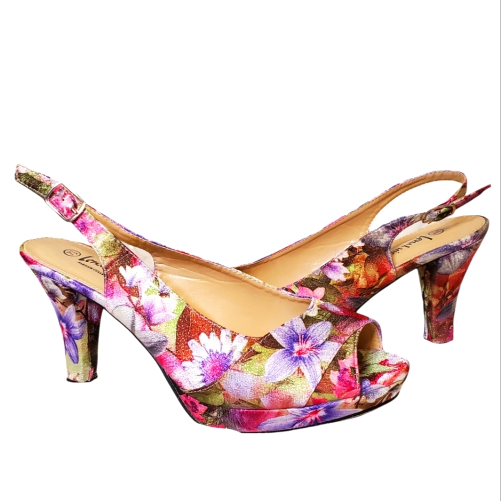 LENA LUISA | Women's purple floral slingback 3-1/4" platform heels. Size 7.5.